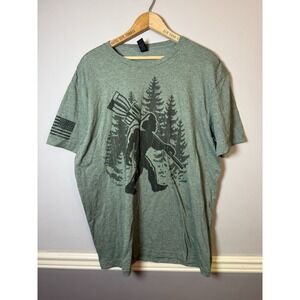 Bigfoot Disc Golf T Shirt Funny‎ Sasquatch Disc Golfing shirt  size Large